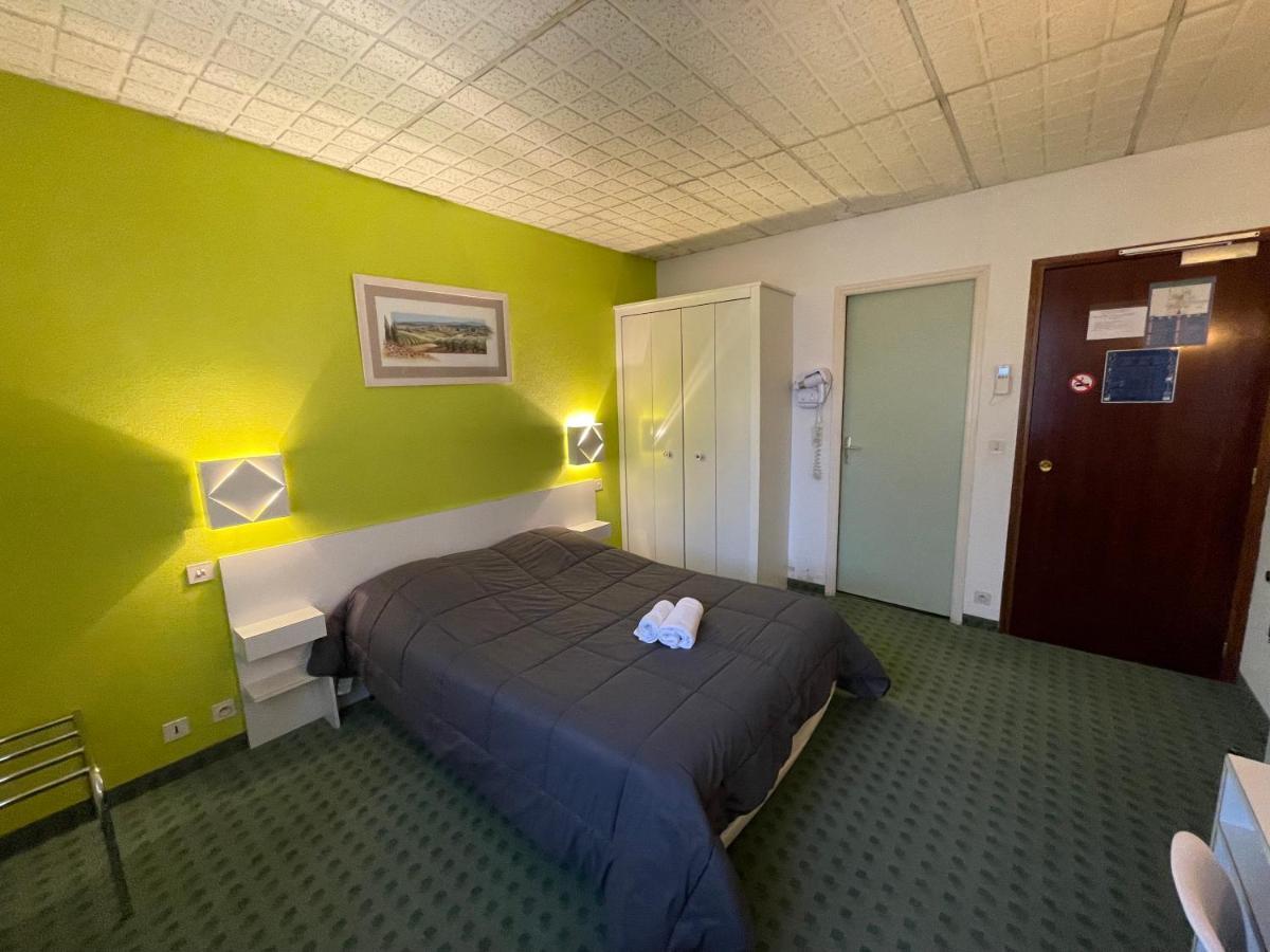 Hotel Les Chenes Sisteron Exterior photo