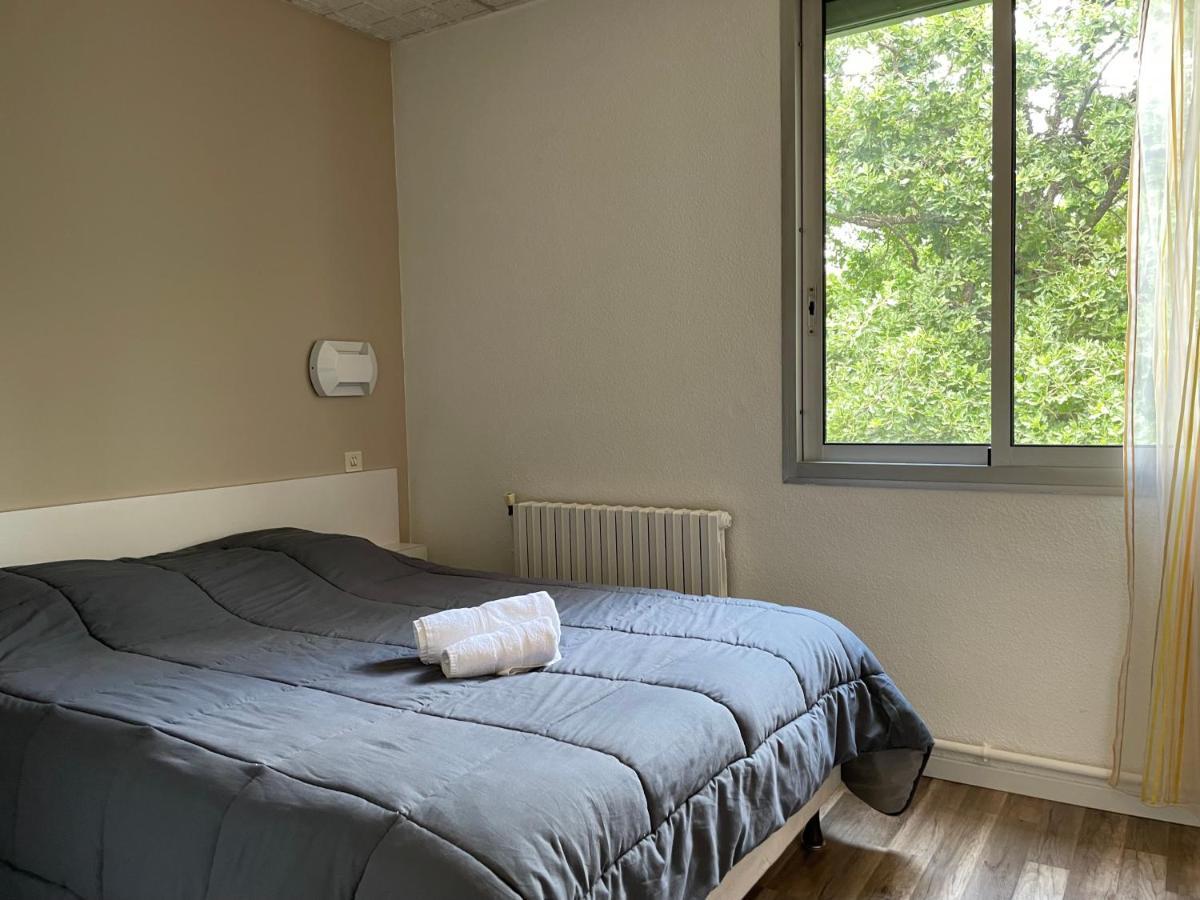 Hotel Les Chenes Sisteron Exterior photo