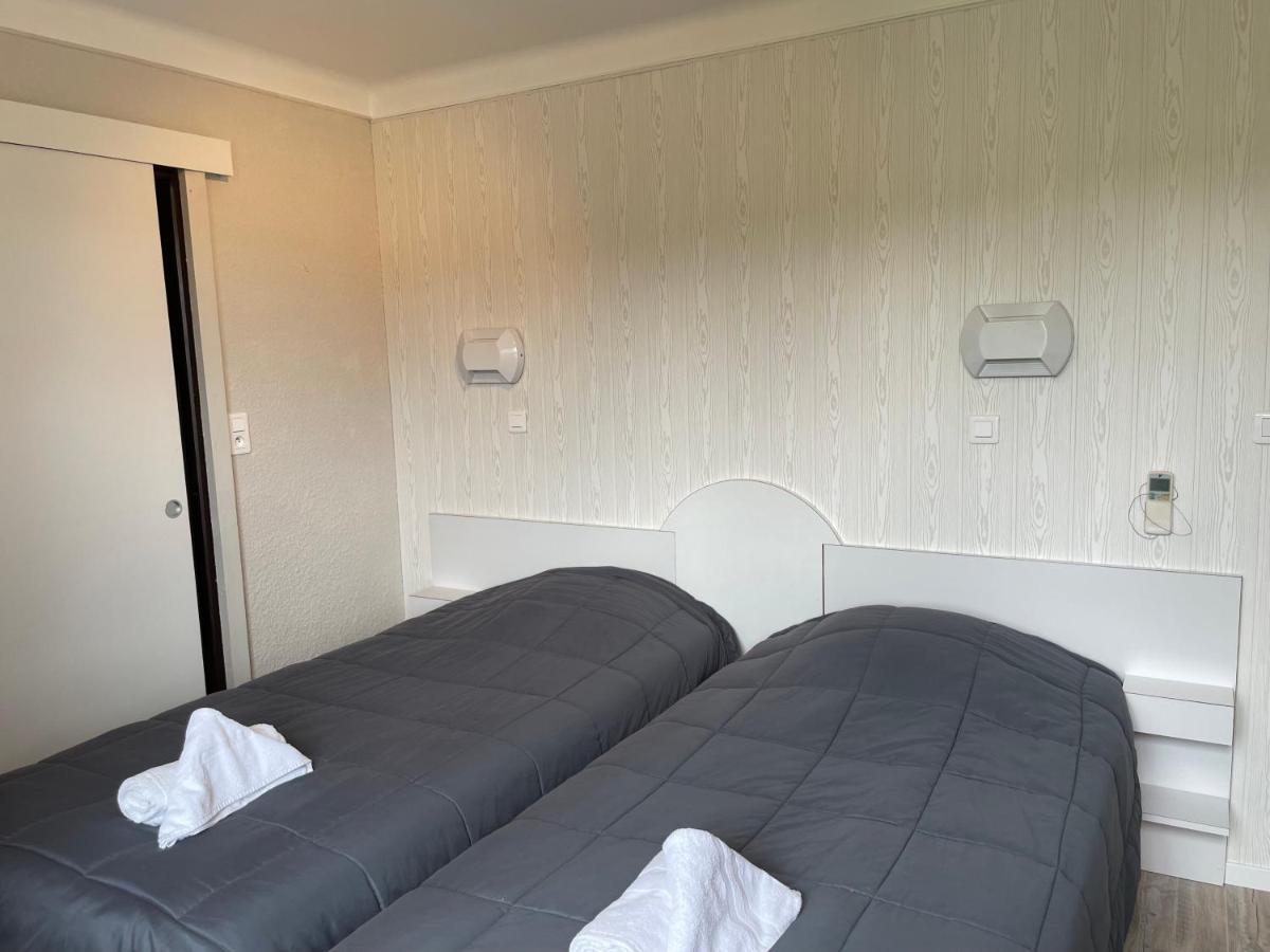 Hotel Les Chenes Sisteron Exterior photo