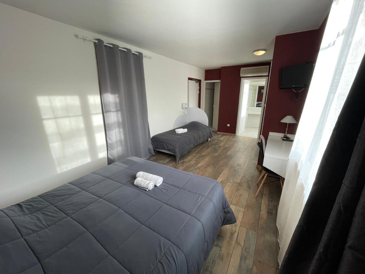 Hotel Les Chenes Sisteron Exterior photo