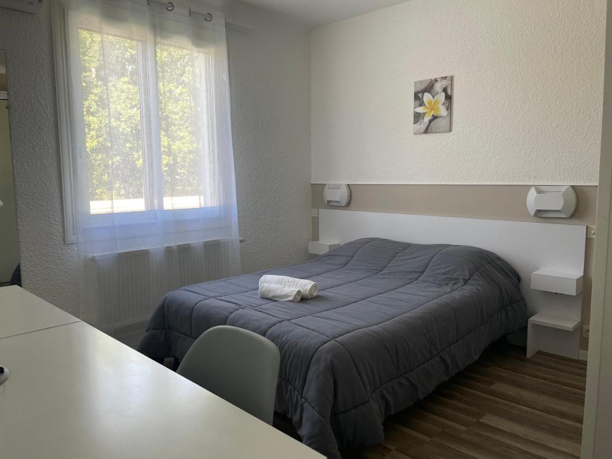 Hotel Les Chenes Sisteron Exterior photo