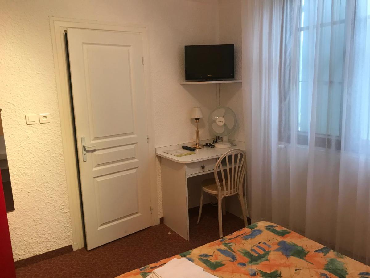 Hotel Les Chenes Sisteron Exterior photo