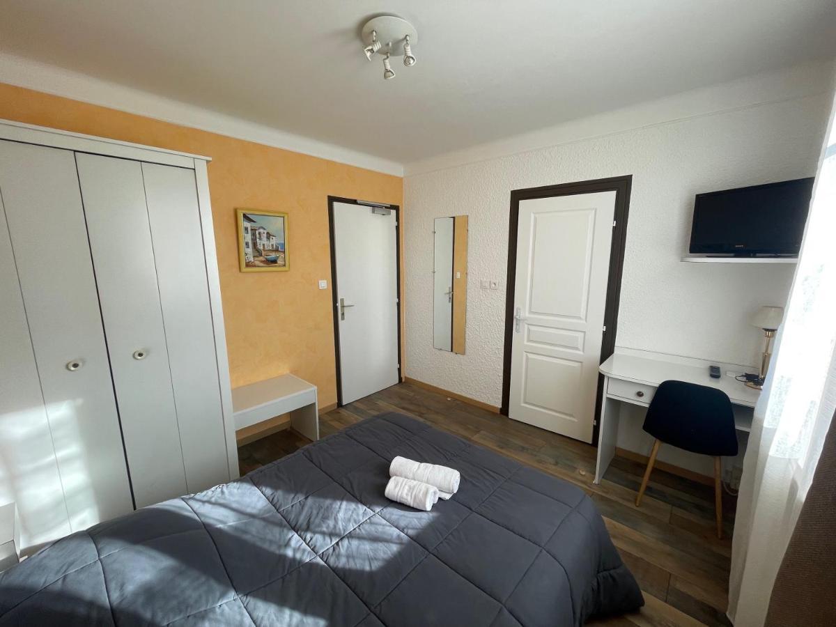 Hotel Les Chenes Sisteron Exterior photo