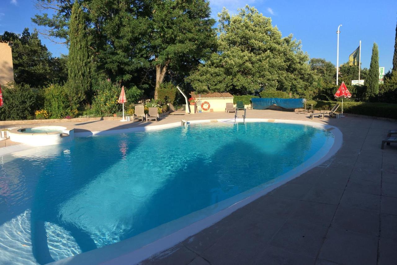 Hotel Les Chenes Sisteron Exterior photo